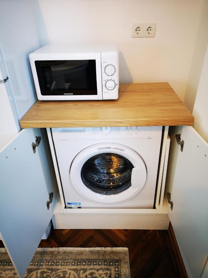 Weisz Apartment-City Center-Free Private Parking,Wifi,Ac Nagykároly Kültér fotó